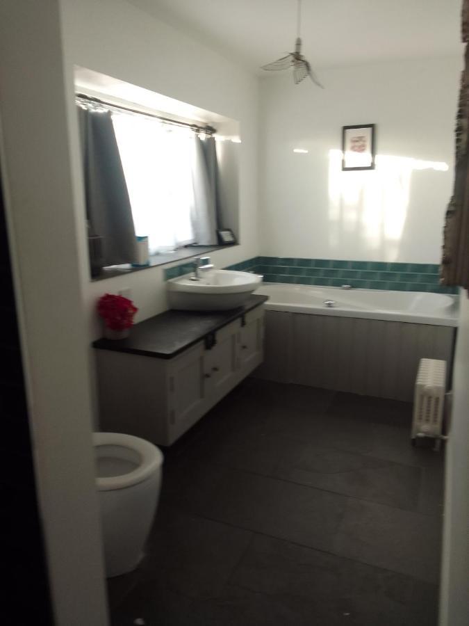 Kwatera prywatna Beech House 20 Minute Walk To Airport *