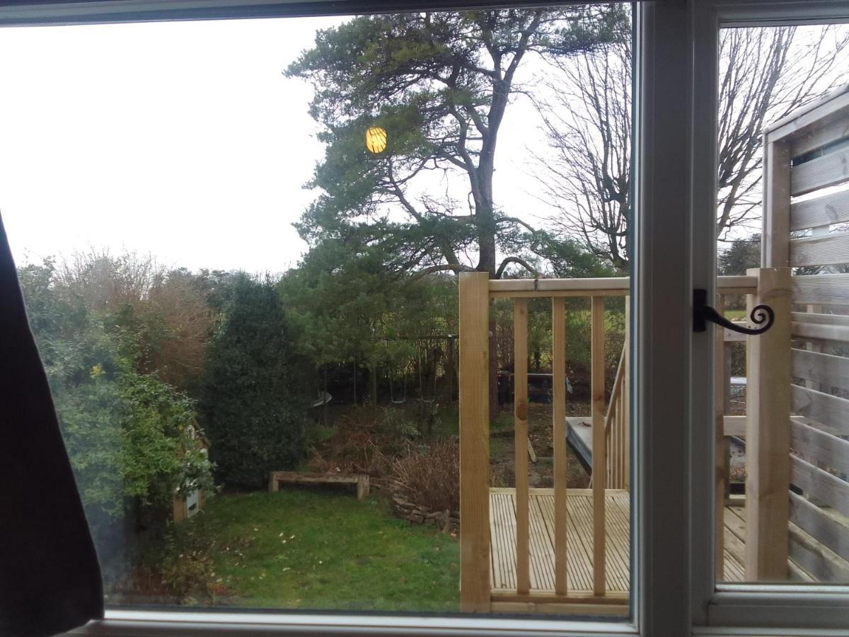 Beech House 20 Minute Walk To Airport *